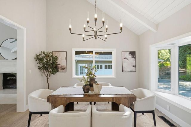 18300 Lakeview Court, Los Gatos, CA 95033