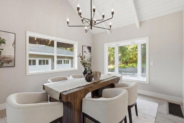 18300 Lakeview Court, Los Gatos, CA 95033