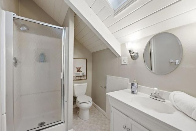 18300 Lakeview Court, Los Gatos, CA 95033