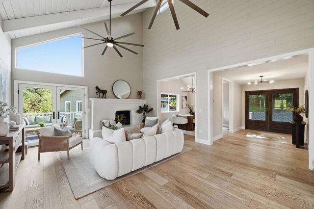 18300 Lakeview Court, Los Gatos, CA 95033
