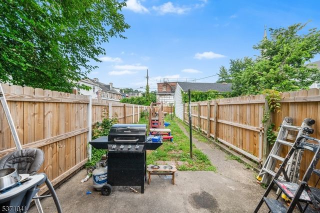 157 Mercer St, Phillipsburg Town, NJ 08865