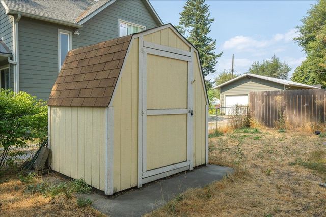 864 S Sherman St, Spokane, WA 99202