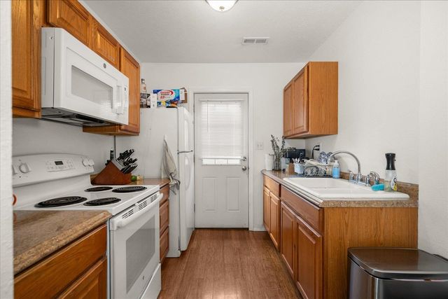 864 S Sherman St, Spokane, WA 99202