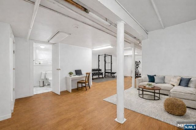 6 Franklin, Montclair, NJ 07042