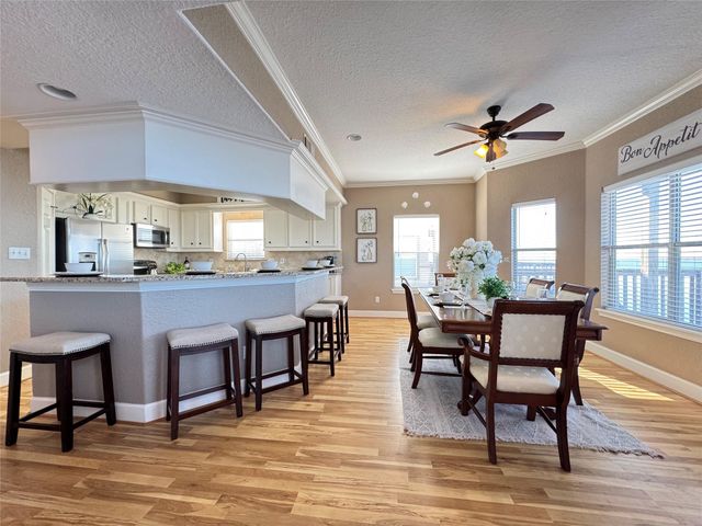 438 Jeanie Lynne Circle, Galveston, TX 77554