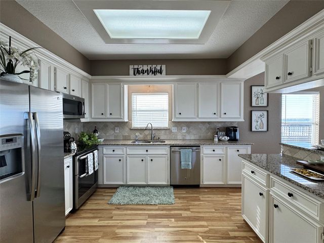 438 Jeanie Lynne Circle, Galveston, TX 77554