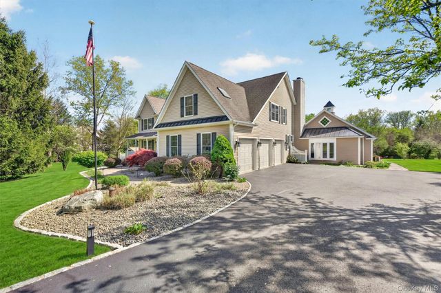 44 Flagler Road, Poughquag, NY 12570