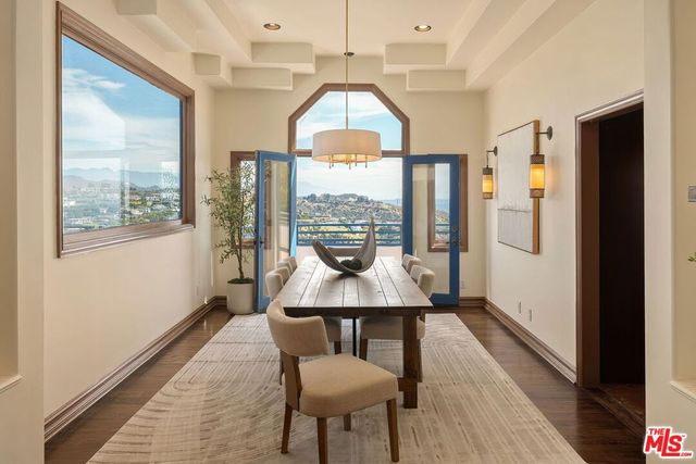 2131 Kew Drive, Los Angeles, CA 90046