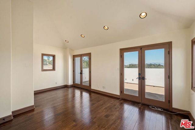 2131 Kew Drive, Los Angeles, CA 90046