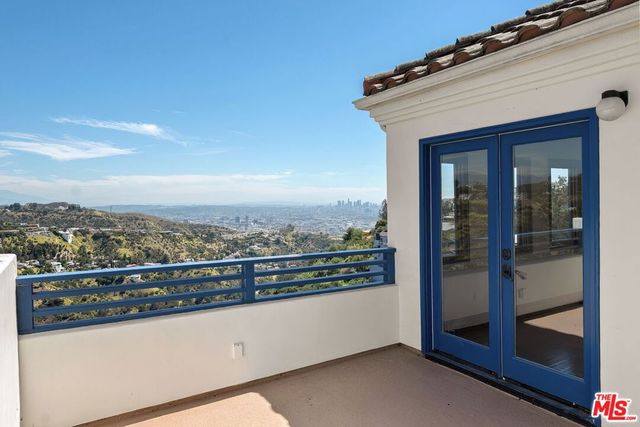 2131 Kew Drive, Los Angeles, CA 90046