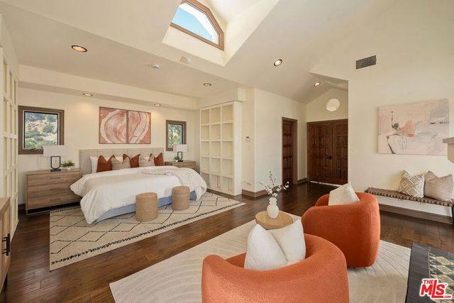 2131 Kew Drive, Los Angeles, CA 90046