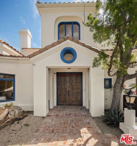 2131 Kew Drive, Los Angeles, CA 90046