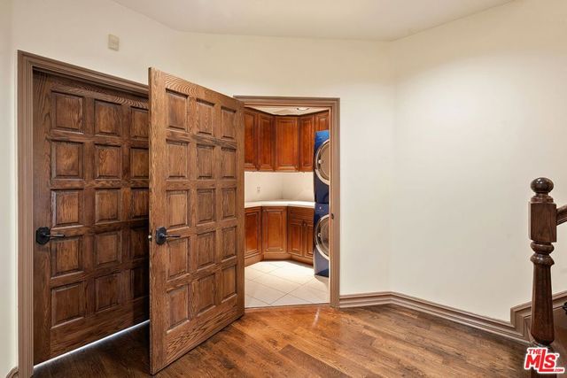 2131 Kew Drive, Los Angeles, CA 90046