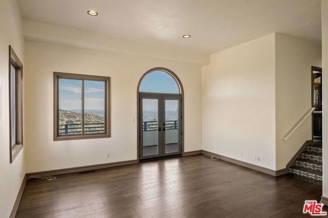 2131 Kew Drive, Los Angeles, CA 90046