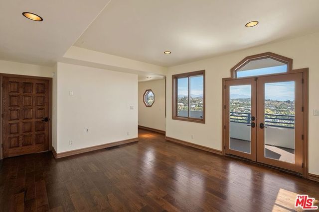 2131 Kew Drive, Los Angeles, CA 90046