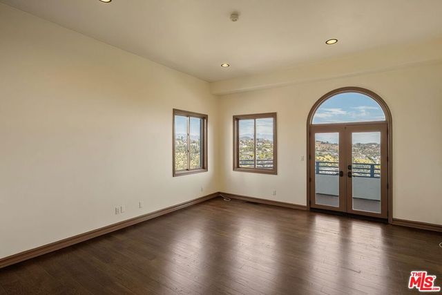 2131 Kew Drive, Los Angeles, CA 90046