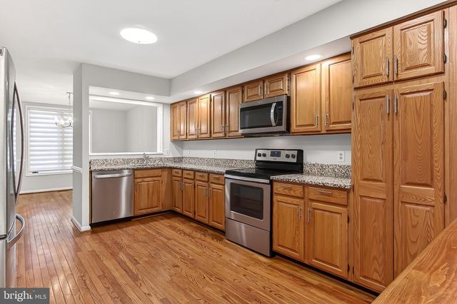 4021 LAKE GLEN RD, Fairfax, VA 22033