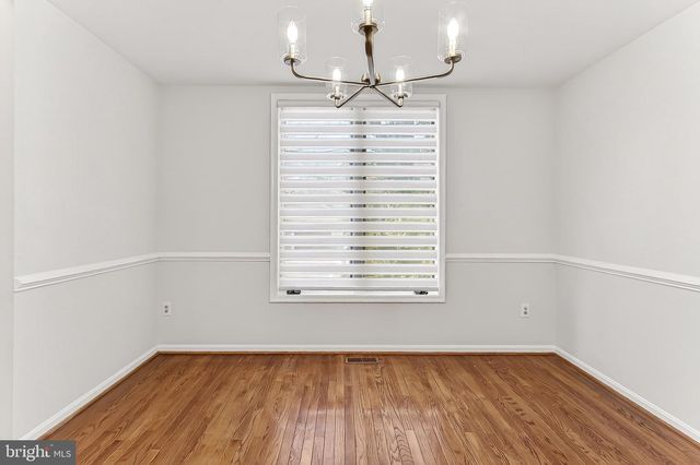 4021 LAKE GLEN RD, Fairfax, VA 22033