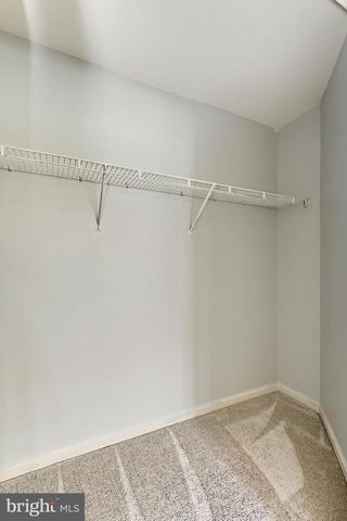 4021 LAKE GLEN RD, Fairfax, VA 22033