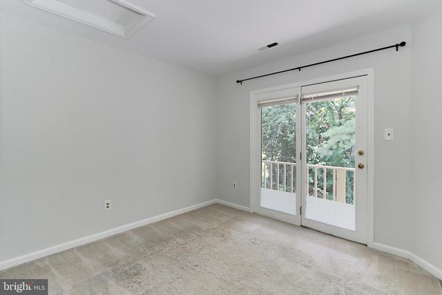 4021 LAKE GLEN RD, Fairfax, VA 22033