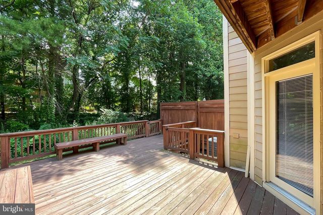 4021 LAKE GLEN RD, Fairfax, VA 22033