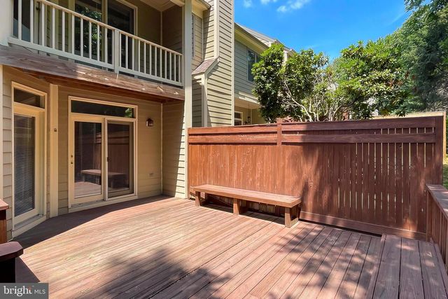 4021 LAKE GLEN RD, Fairfax, VA 22033