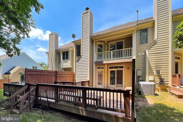 4021 LAKE GLEN RD, Fairfax, VA 22033