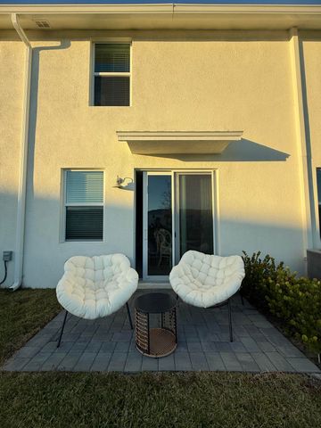389 Salisbury Circle, Fort Pierce, FL 34982