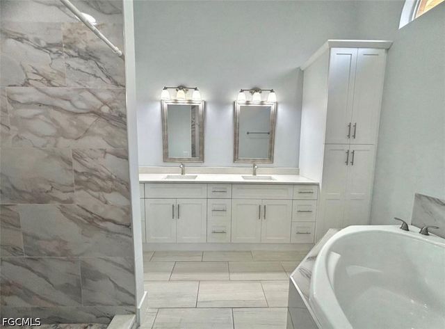 12396 Kelly Sands WAY, Fort Myers, FL 33908