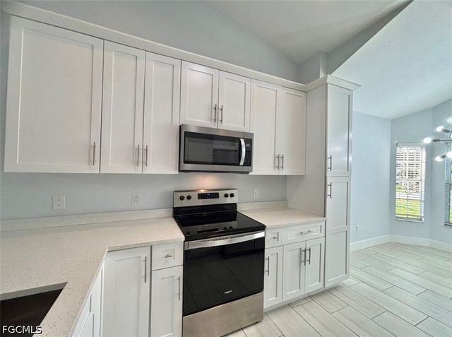 12396 Kelly Sands WAY, Fort Myers, FL 33908