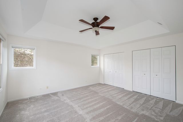 215 Wildflower Lane, La Grange, IL 60525