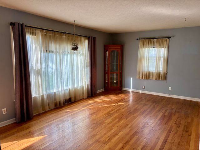 706 WILSON Avenue, Council Bluffs, IA 51503