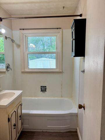 706 WILSON Avenue, Council Bluffs, IA 51503