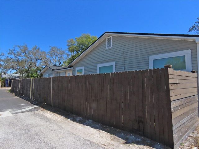 4841 EMERSON AVENUE S, St Petersburg, FL 33711