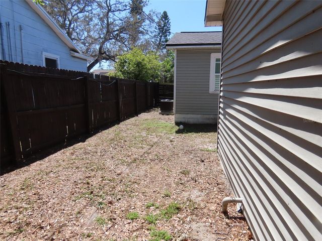 4841 EMERSON AVENUE S, St Petersburg, FL 33711