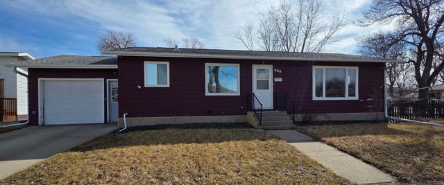 555 10th Avenue SW, Valley City, ND 58072