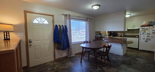 555 10th Avenue SW, Valley City, ND 58072