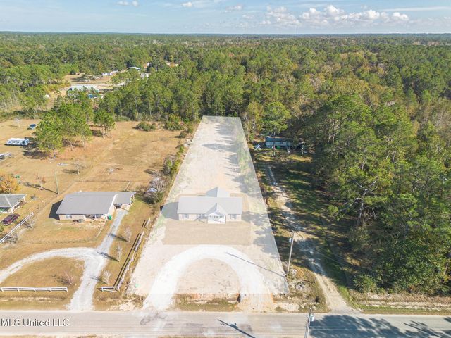 17202 Gardenia Street, Kiln, MS 39556