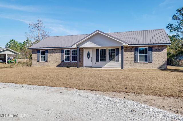 17202 Gardenia Street, Kiln, MS 39556