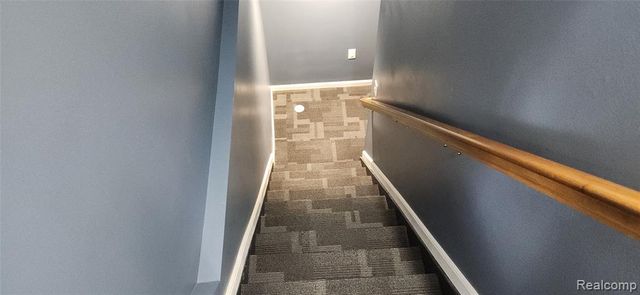 30841 Ohmer Dr, Warren, MI 48092