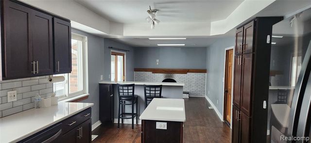 30841 Ohmer Dr, Warren, MI 48092