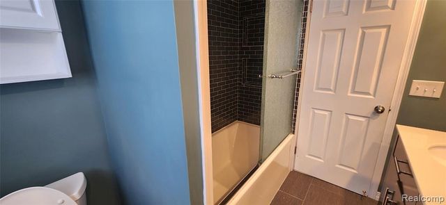 30841 Ohmer Dr, Warren, MI 48092