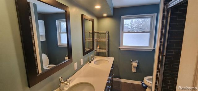 30841 Ohmer Dr, Warren, MI 48092