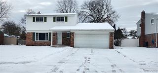 30841 Ohmer Dr, Warren, MI 48092