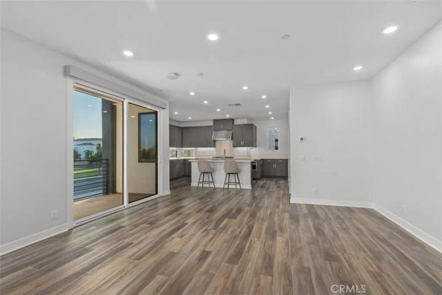 430 Transport, Tustin, CA 92782