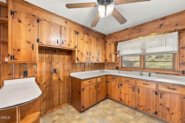 1920 Holland Avenue, Burlington, NC 27217