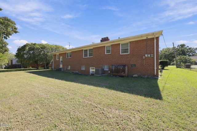 1920 Holland Avenue, Burlington, NC 27217