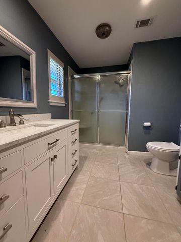 1718 E Broadway Street, Brownfield, TX 79316