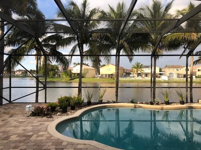 19331 NW 8th St, Pembroke Pines, FL 33029