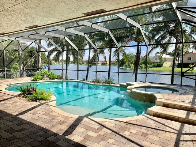 19331 NW 8th St, Pembroke Pines, FL 33029